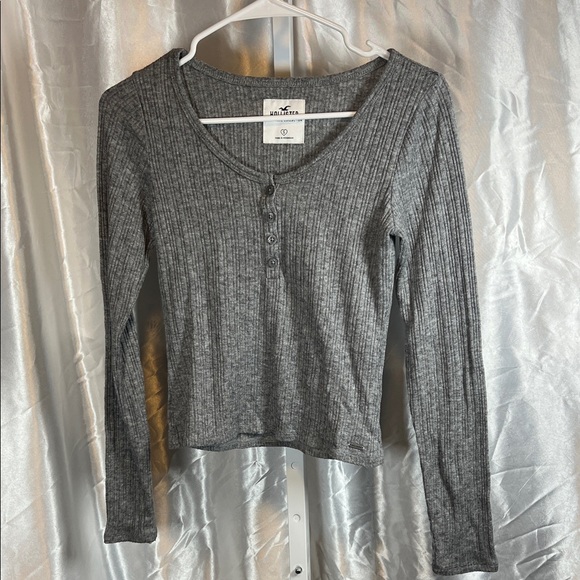 Hollister Gray Button Down Ribbed Top - Picture 1 of 3